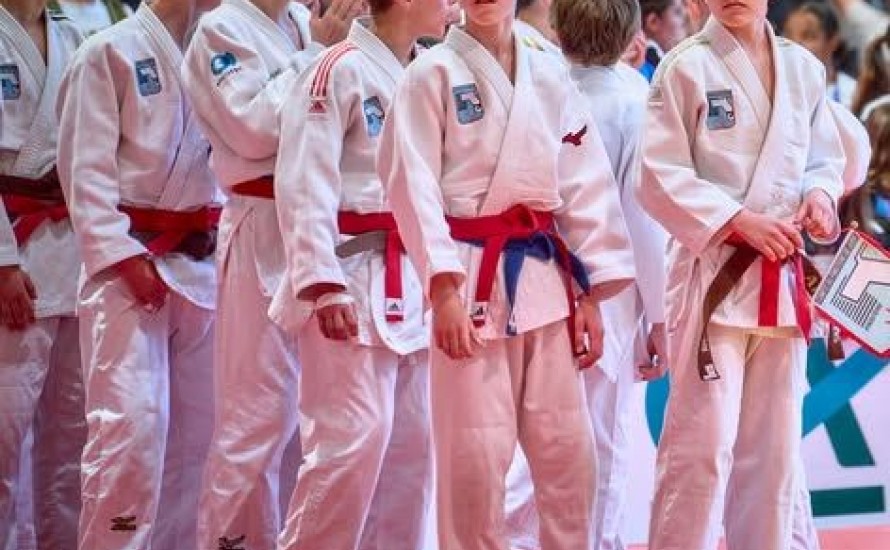SUIVEZ NOS MINIMES - COUPE DE FRANCE MINIMES PAR EQUIPES DE DEPARTEMENTS - LES 9 ET 10 MAI - CEYRAT